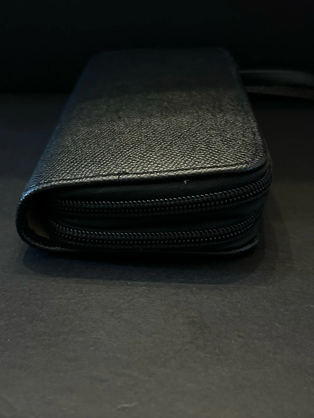 Spacious Unisex Black Double Zip-Around Wallet with 6” Wrist Strap NWOT